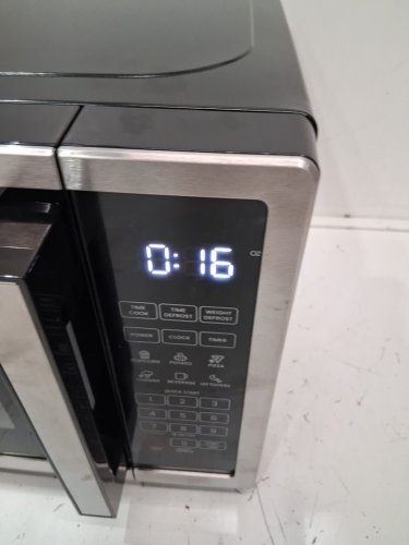 CHEFMAN Countertop Microwave Oven WITH CHILD SAFETY LOCK - 0.7 CU.FT / 20L - Black /STAINLESS STEEL (Model: RJ55-SS-7 ) image 4