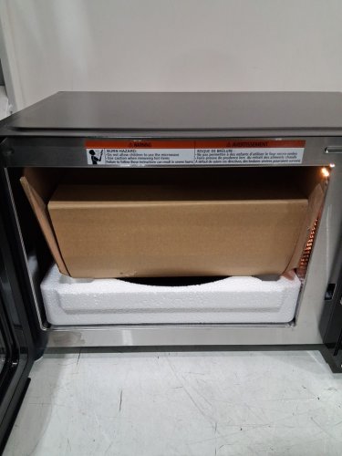 BLACK+DECKER 5-in-1 Microwave Oven with Air Fry, Bake, Roast and Convection Cooking - 0.9CU.FT - BLACK/SILVER (MODEL: ES9P032NA-CA) image 5