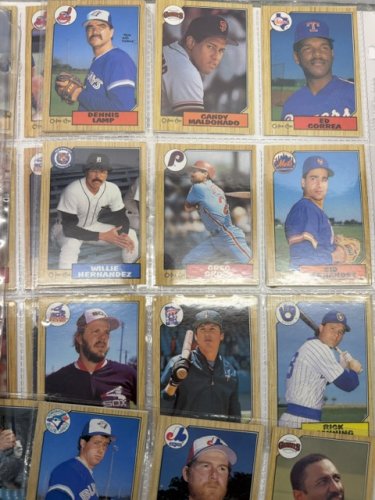 380 APPROX ASSSTD O-PEE-CHEE 1987 BASEBALL CARDS image 17