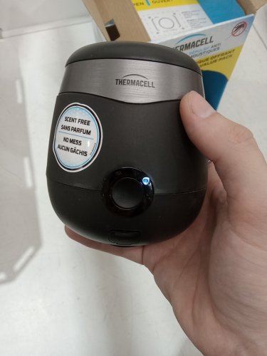 Thermacell Recharegable Repeller with Repellent Cartridge AND 1USB Cable UPTO 80 Hours of Mosquito Protection - BLACK (MODEL: 6699556) image 3