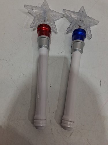 2pk Light Up LED spinning Star wand - red/blue/multi coloured image 3