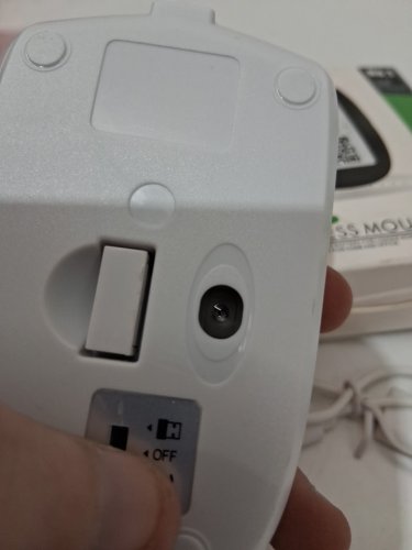 rechargeable thin wireless mouse - white image 3