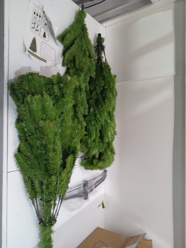 Senjie Artificial unlit Christmas Tree Classic Pine Fir Pencil - 7FT - Green image 3