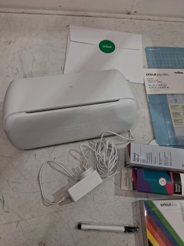 Cricut joy Xtra SMART CUTTING MACHINE + starter kit - white (model: jctr201c) image 4